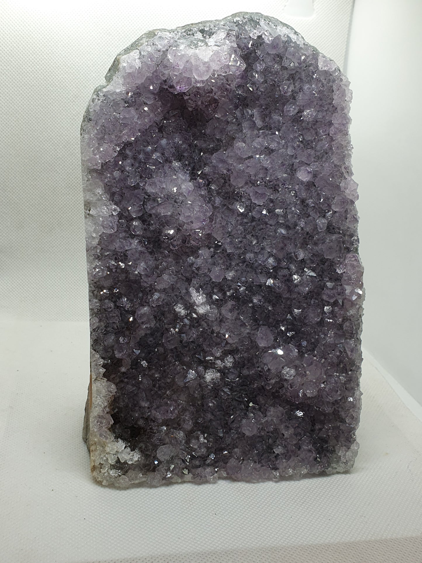 Ametist sa ravnim dnom, 1.5 - 3 kg